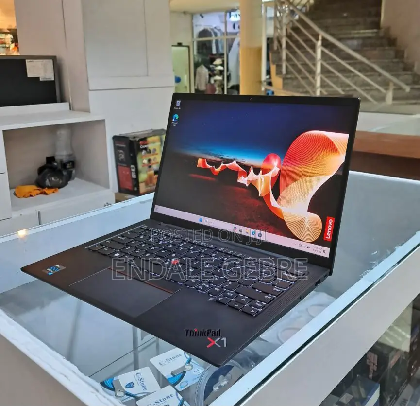 New Laptop Lenovo ThinkPad X1 Carbon 16GB Intel Core I7 SSD 512GB
