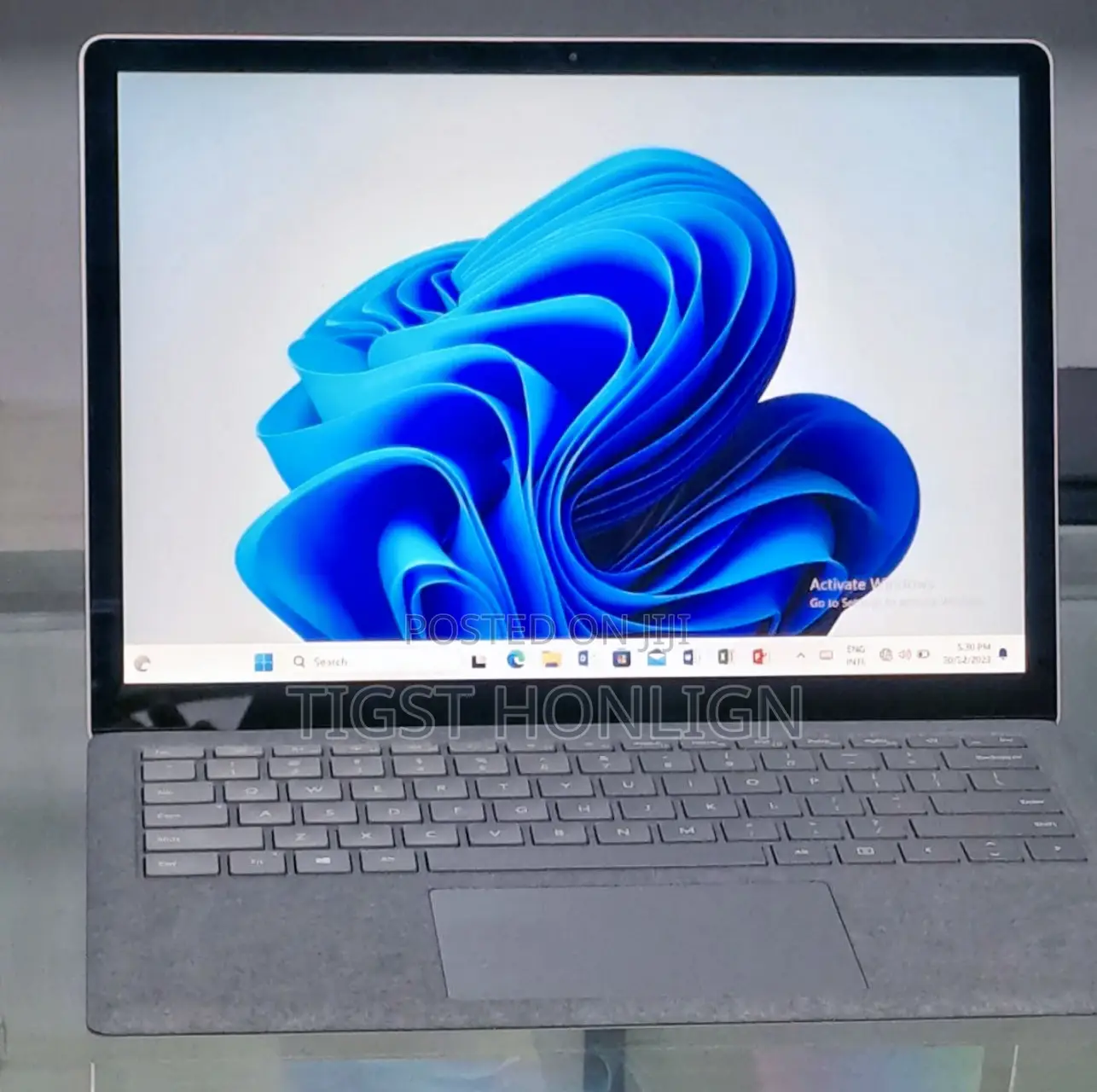 New Laptop Microsoft Surface 16GB Intel Core I7 SSD 256GB