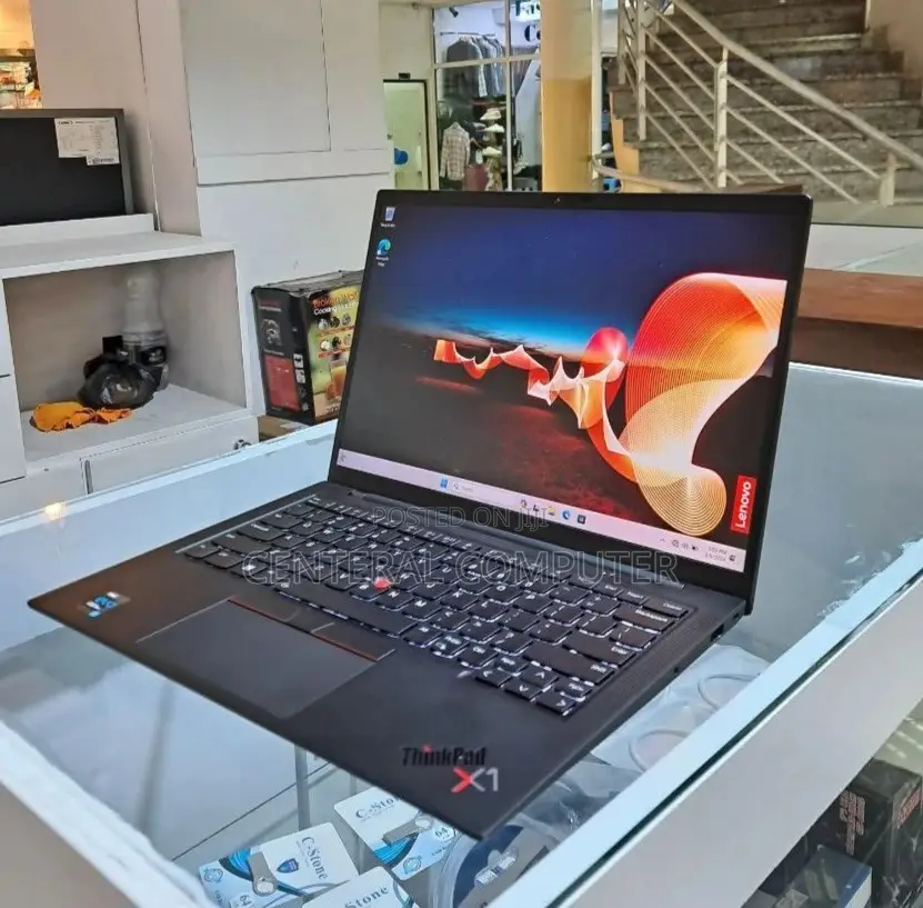 New Laptop Lenovo ThinkPad A22m 16GB Intel Core I7 SSD 512GB