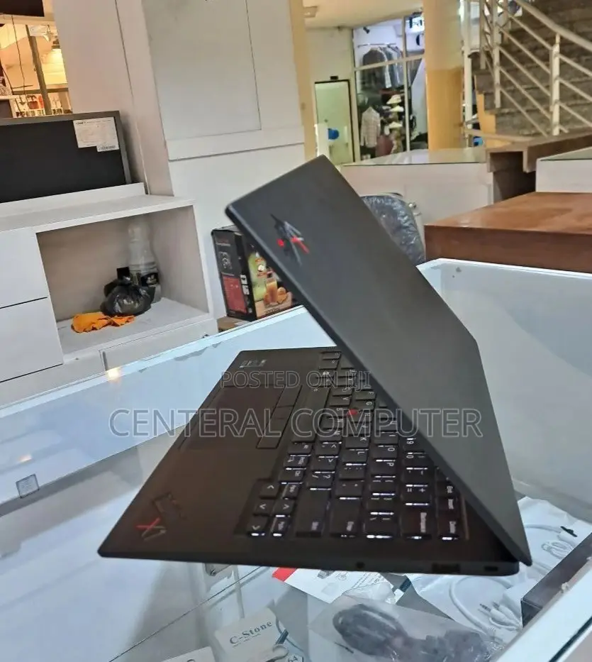 New Laptop Lenovo ThinkPad A22m 16GB Intel Core I7 SSD 512GB