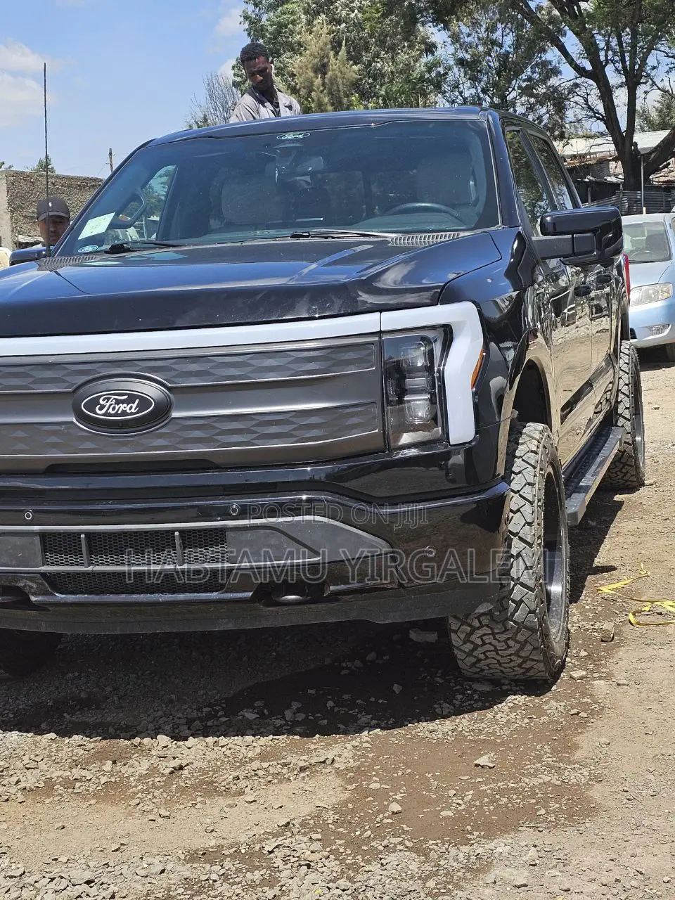Ford F-150 Platinum 2022 Gray