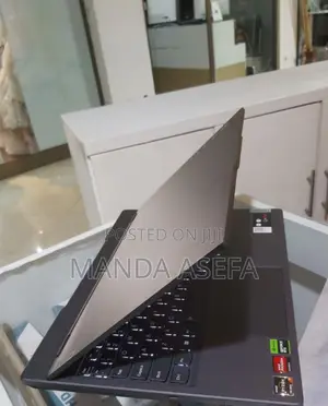 New Laptop Lenovo Legion 5 16GB AMD Ryzen 7 SSD 512GB
