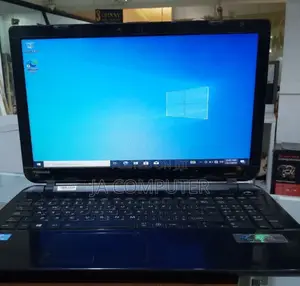 Photo - Laptop Toshiba Satellite C850 4GB Intel Core I3 HDD 500GB