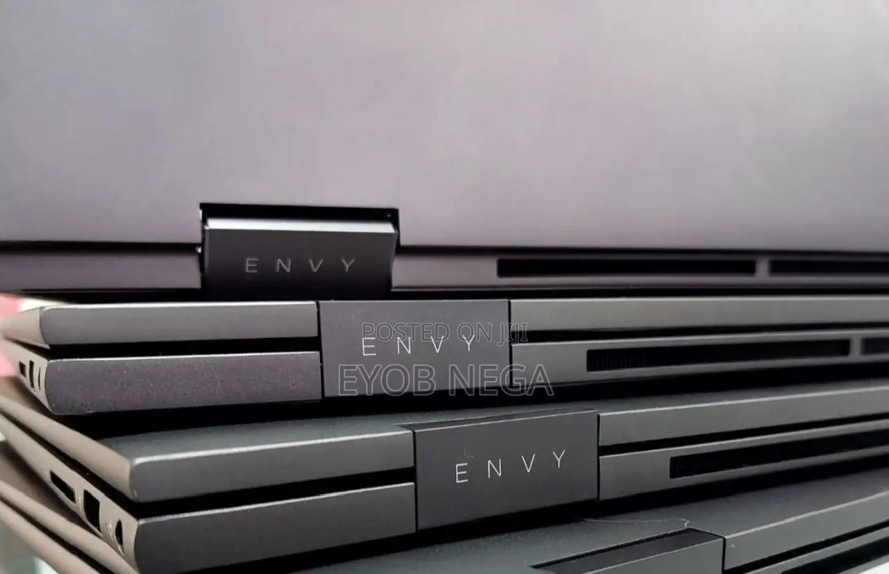New Laptop HP Envy X360 16GB AMD Ryzen 7 SSD 512GB