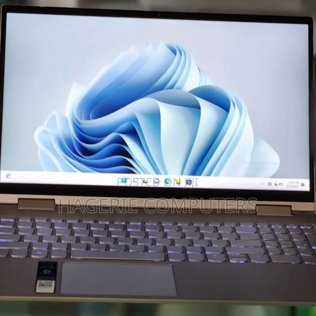 Laptop Lenovo Yoga 700 12GB Intel Core I7 SSD 512GB