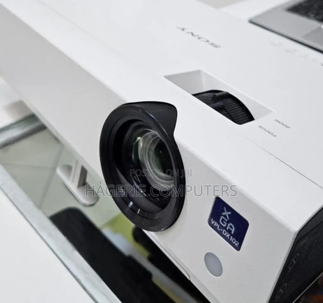 High Quality SONY VPL-Dx102 Projector White Brightness