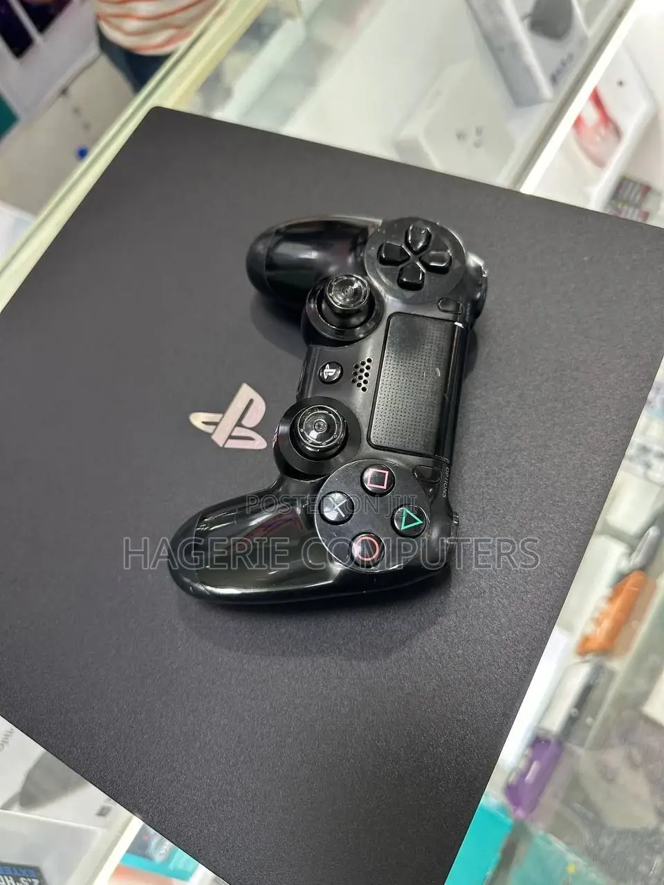 -Playstation 4_PRO 1000 GB Storage