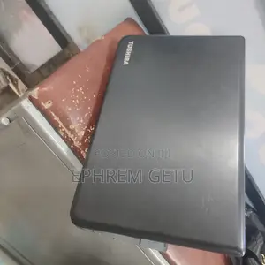 Photo - Laptop Toshiba Satellite C55 4GB Intel Core I3 HDD 320GB