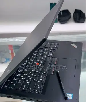 Photo - New Laptop Lenovo ThinkPad Yoga 370 16GB Intel Core I5 SSD 512GB