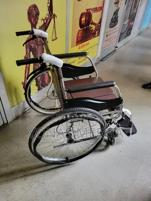 Toilet Wheelchair°ከኋላ ሚንሸራተት ፖፖ°Wheelchair°ኒዉ Wheelchair