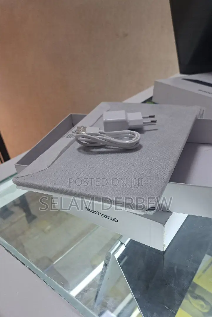 New Samsung Galaxy Tab A8 10.5 (2021) 64 GB Gray