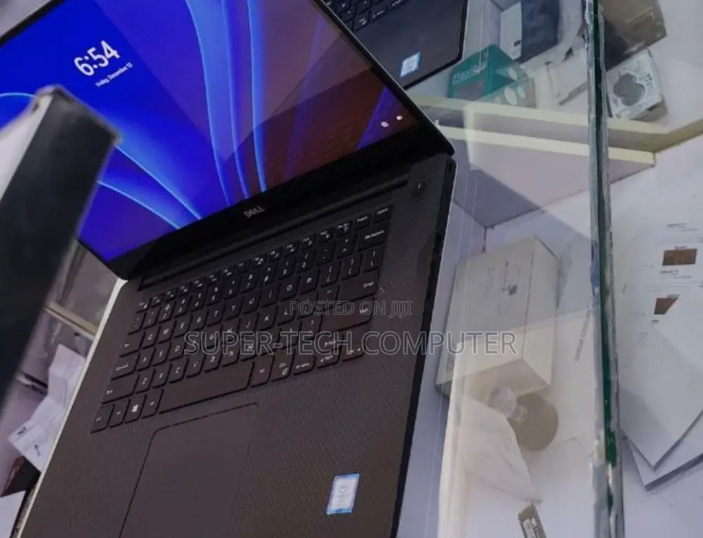 New Laptop Dell XPS 13 9343 16GB Intel Core i7 SSD 512GB