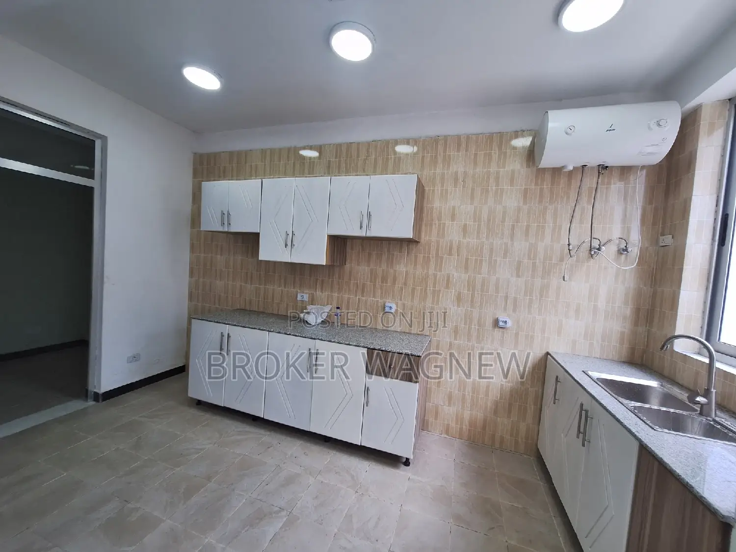 5bdrm Duplex in Bole for rent
