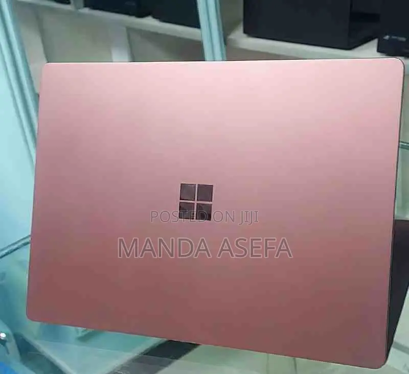 New Laptop Microsoft Surface Laptop 2 8GB Intel Core I5 SSD 256GB