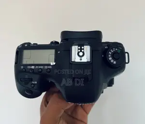 Canon 7d Mark 2 With Lens 18-135mm