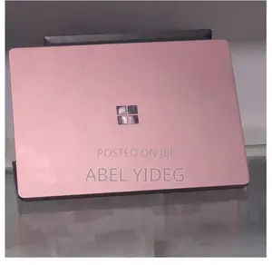 New Laptop Microsoft Surface 8GB Intel Core I5 SSD 256GB