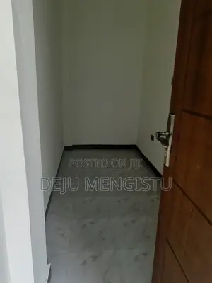 8bdrm House in ሰባ ሁለት, Bole for rent