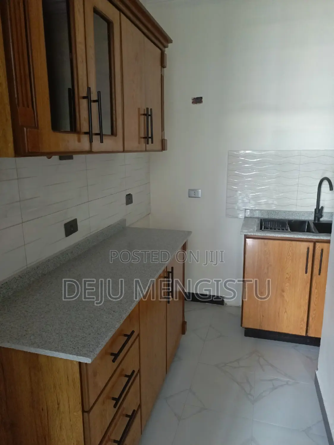 8bdrm House in ሰባ ሁለት, Bole for rent