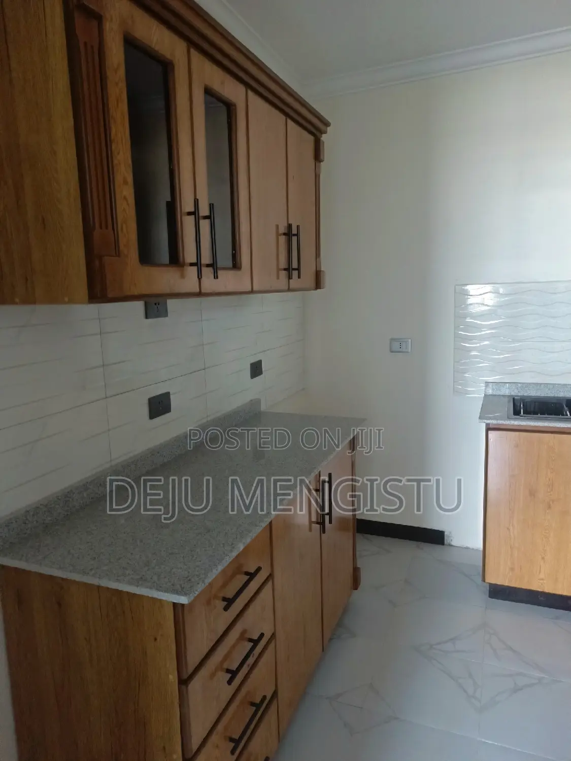 8bdrm House in ሰባ ሁለት, Bole for rent