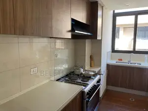 4bdrm Apartment in Summit, Sunshine, Bole for sale