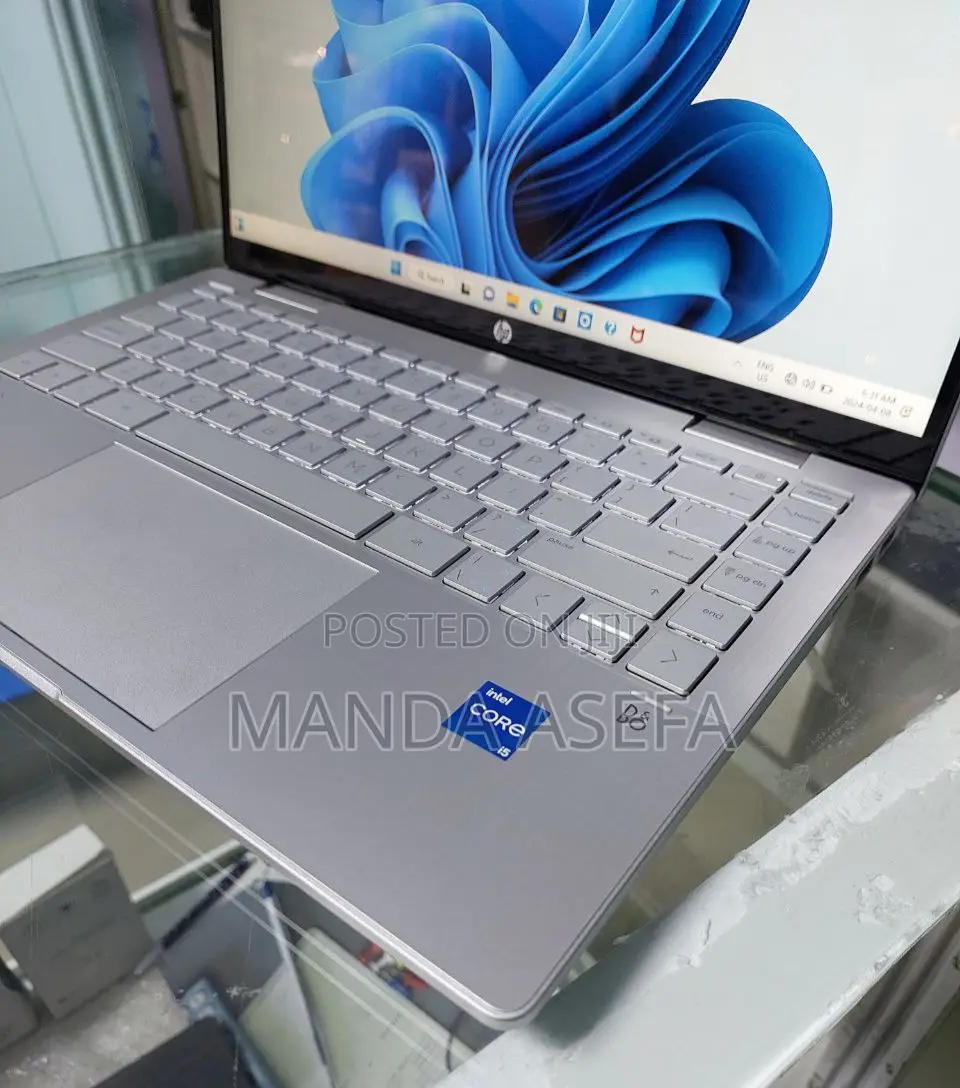 New Laptop HP Pavilion 13 X360 8GB Intel Core I5 SSD 512GB