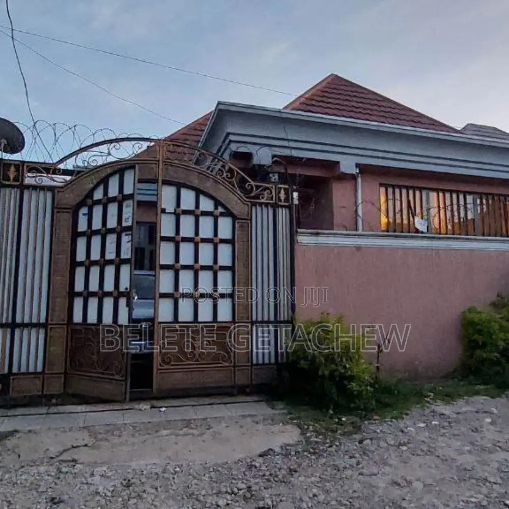 2bdrm Villa in Summit, Modern Villa, Bole for sale