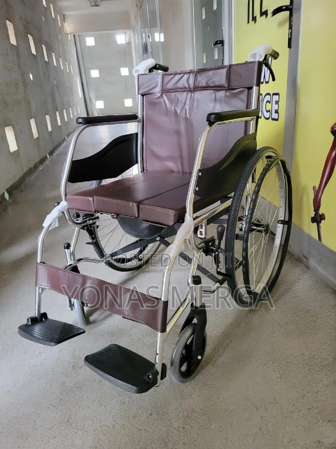 Comfortable Wheelchair\360°ሚዞር ጎማ/Wheelchair<Wheelchair>ፖቲ