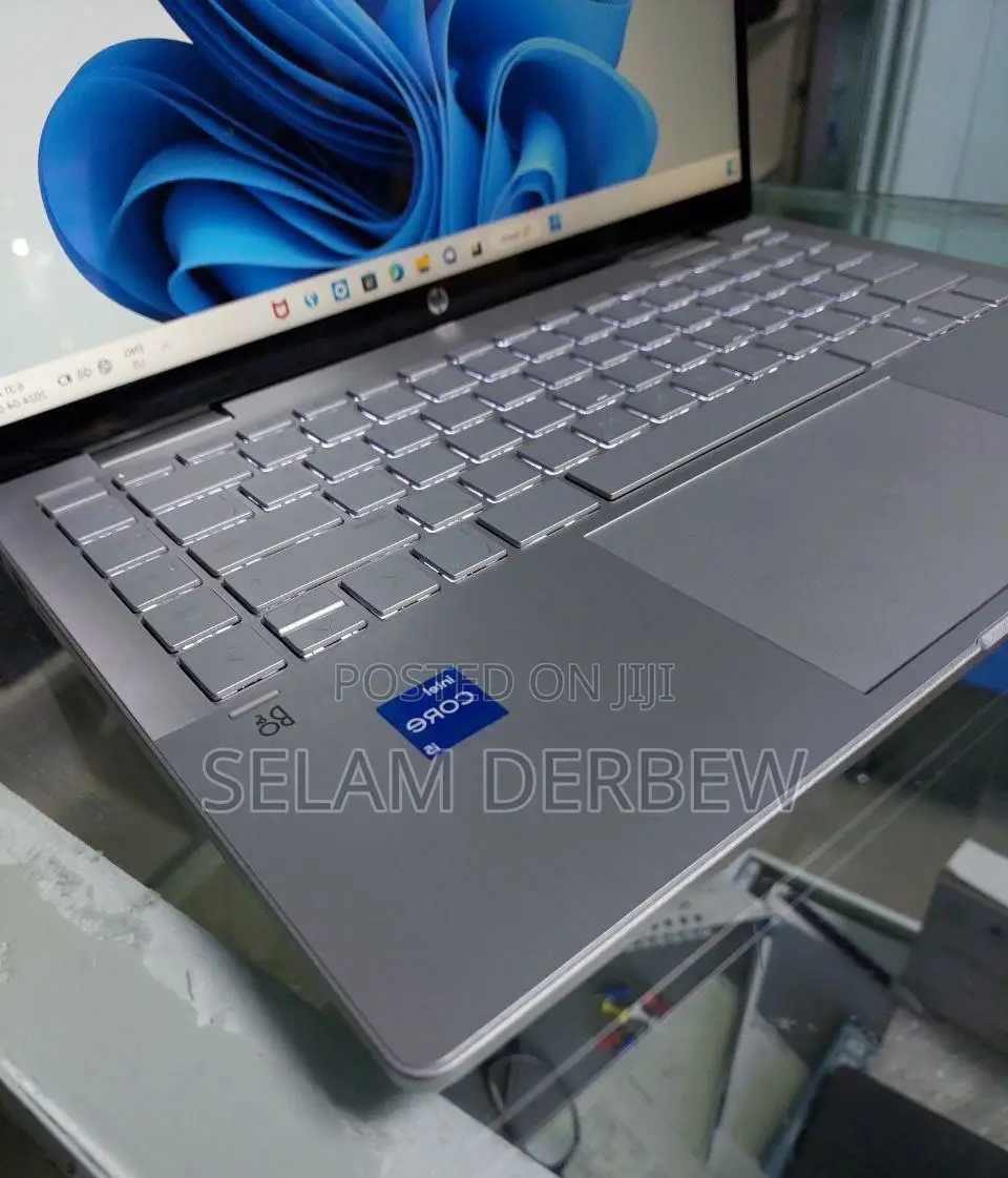 New Laptop HP Pavilion X360 8GB Intel Core I5 SSD 512GB