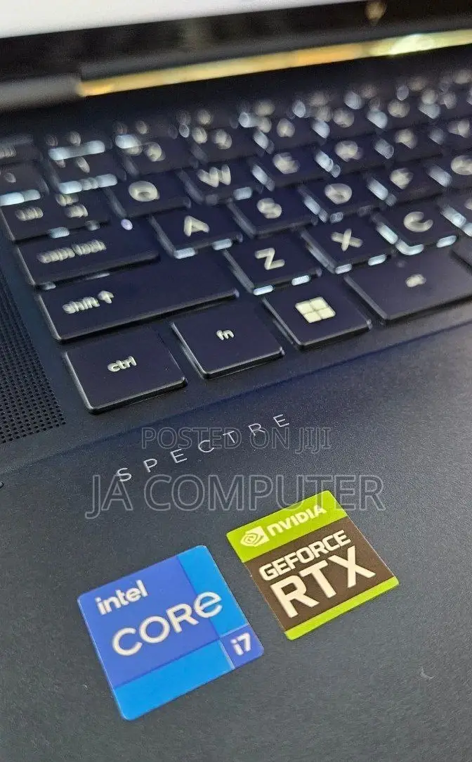 New Laptop HP Spectre 16GB Intel Core I7 SSD 512GB