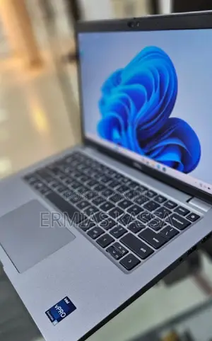 Photo - New Laptop Dell Latitude 5440 16GB Intel Core I5 SSD 256GB