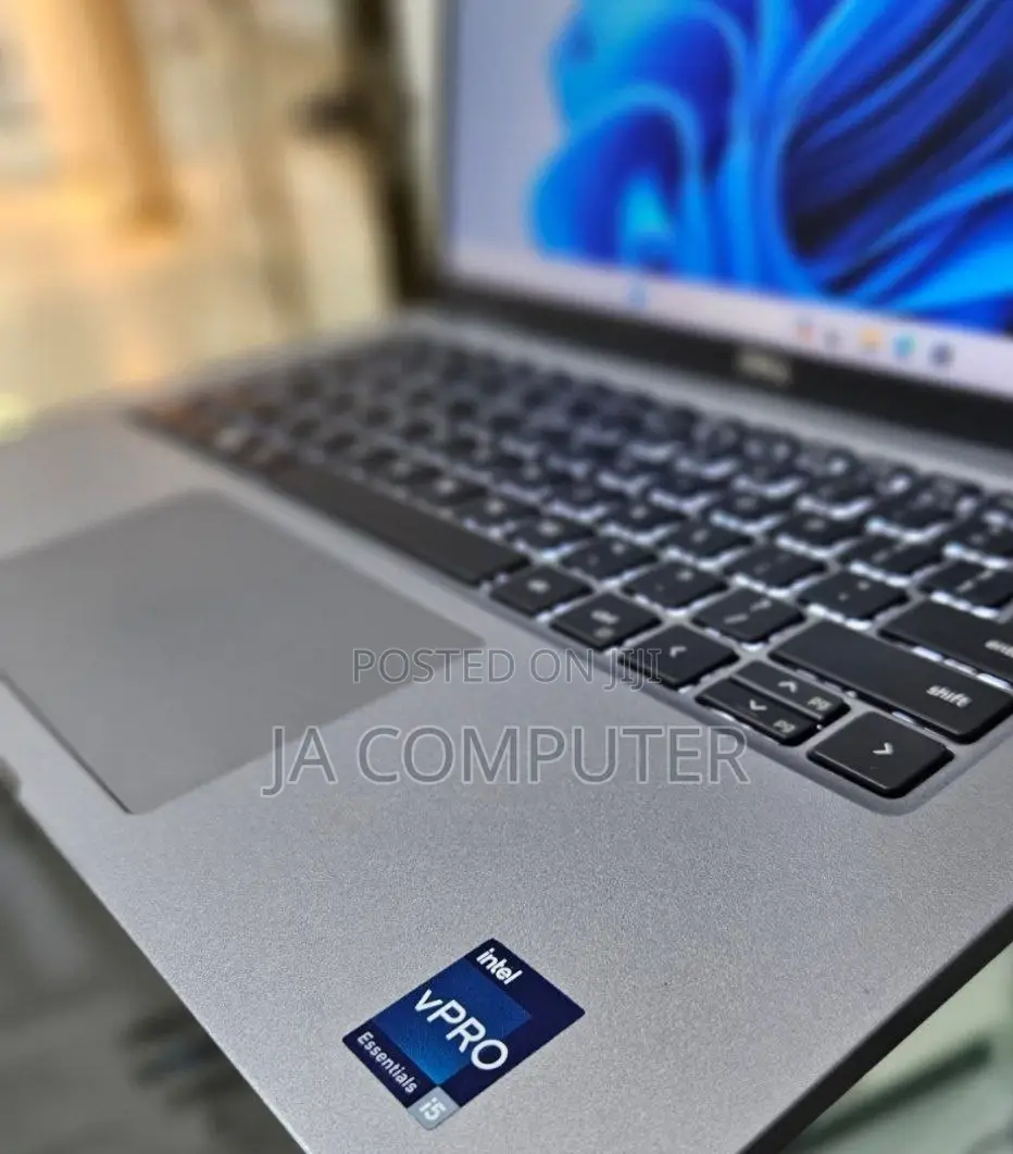 New Laptop Dell Latitude 5440 16GB Intel Core I5 SSD 512GB