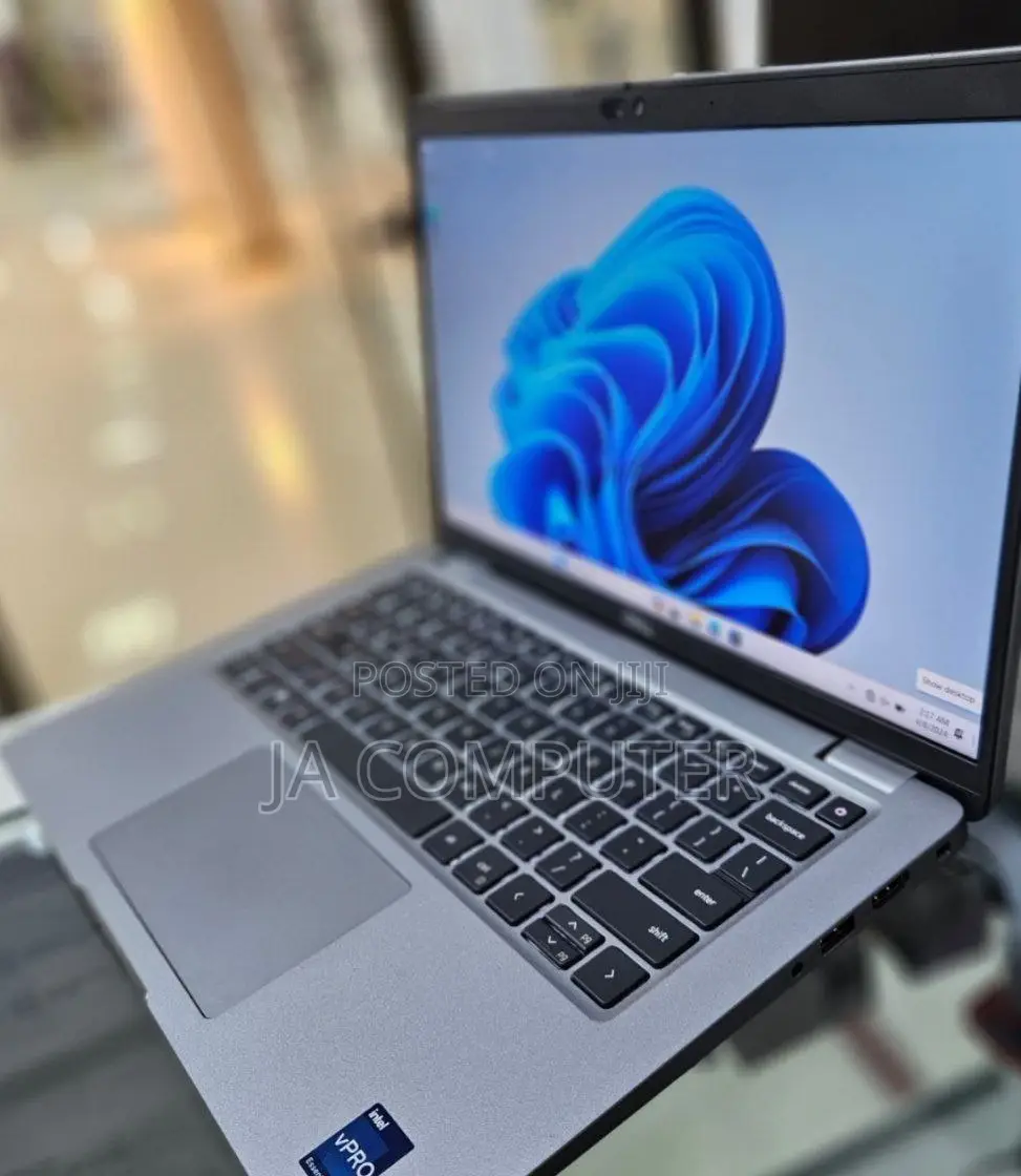 New Laptop Dell Latitude 5440 16GB Intel Core I5 SSD 512GB