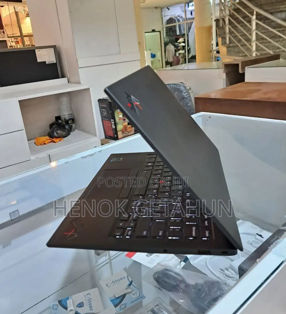 New Laptop Lenovo ThinkPad X1 Carbon 16GB Intel Core I7 SSD 512GB