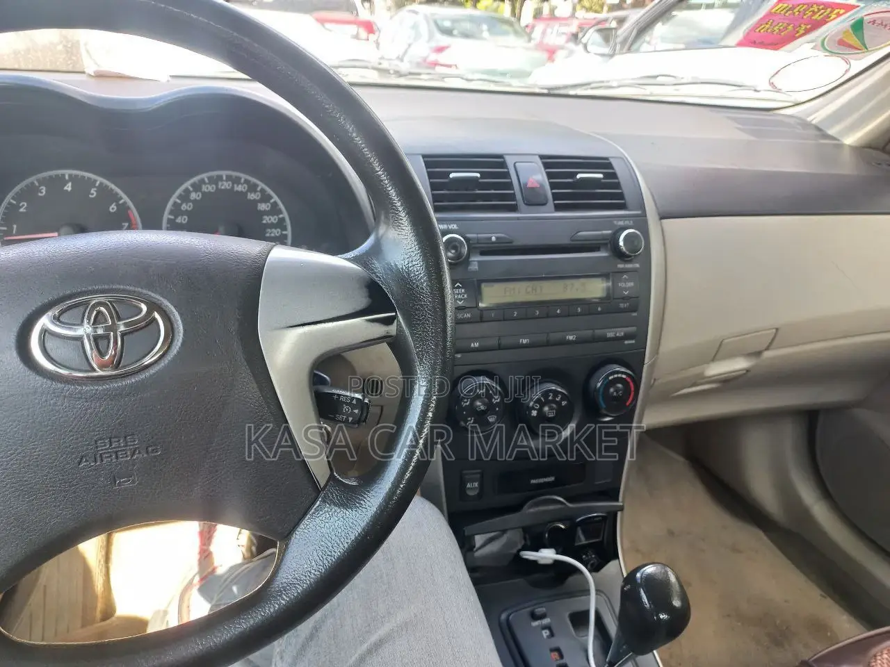 Toyota Corolla 2012 Gold
