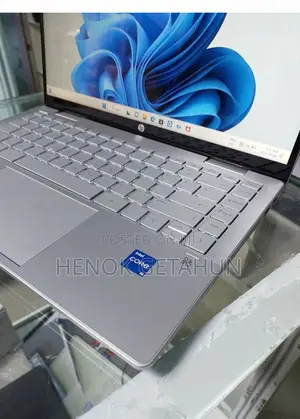 New Laptop HP Pavilion 15 8GB Intel Core I5 SSD 512GB