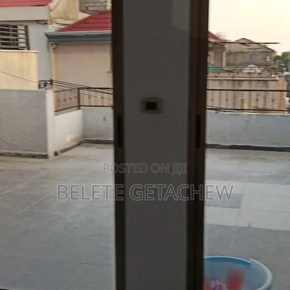 7bdrm House in Ayat, B+G+3+Terrace, Bole for sale