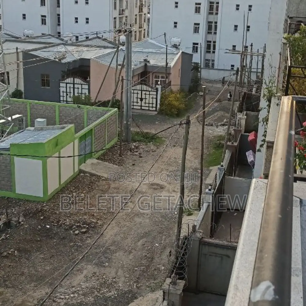 7bdrm House in Ayat, B+G+3+Terrace, Bole for sale