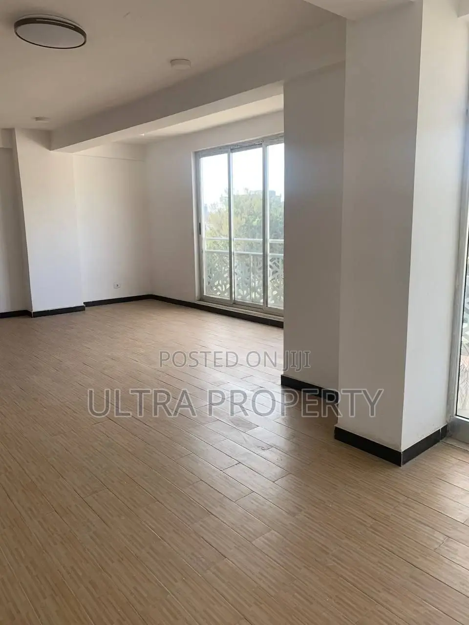 5bdrm Penthouse in Bole for rent