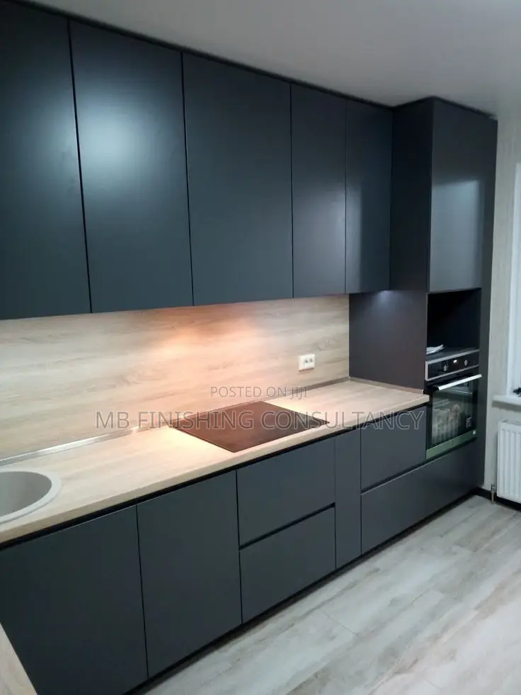 Beautiful and Strong Kitchen Cabinets