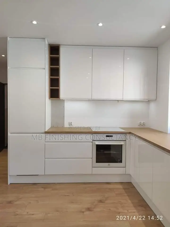 Beautiful and Strong Kitchen Cabinets