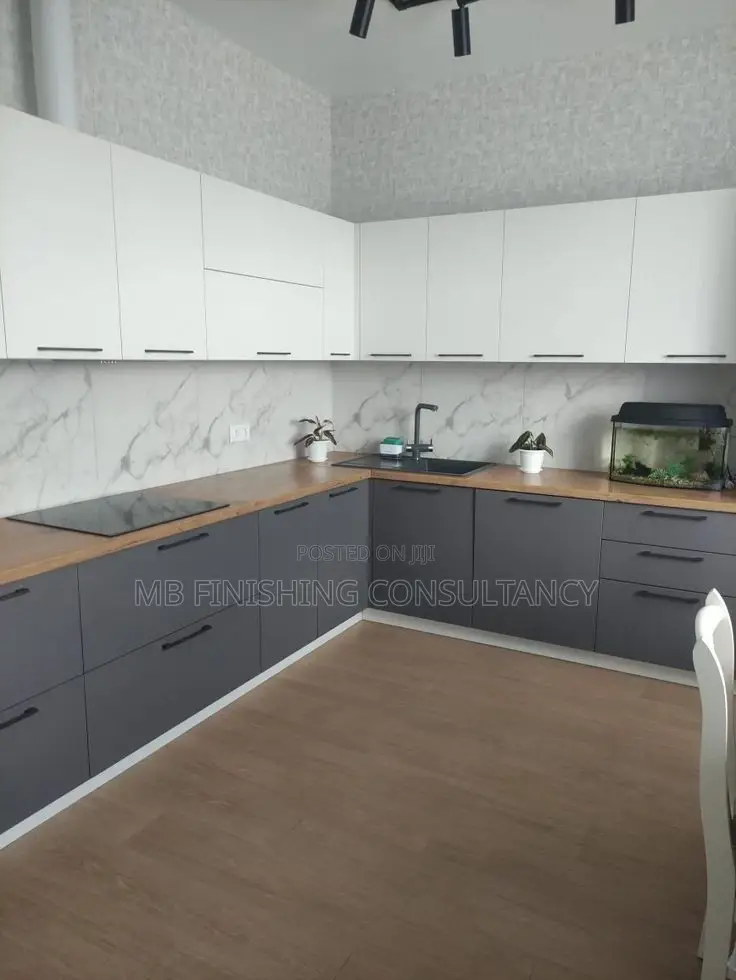 Beautiful and Strong Kitchen Cabinets