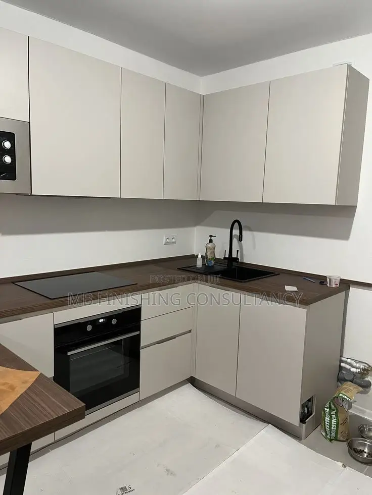 Beautiful and Strong Kitchen Cabinets