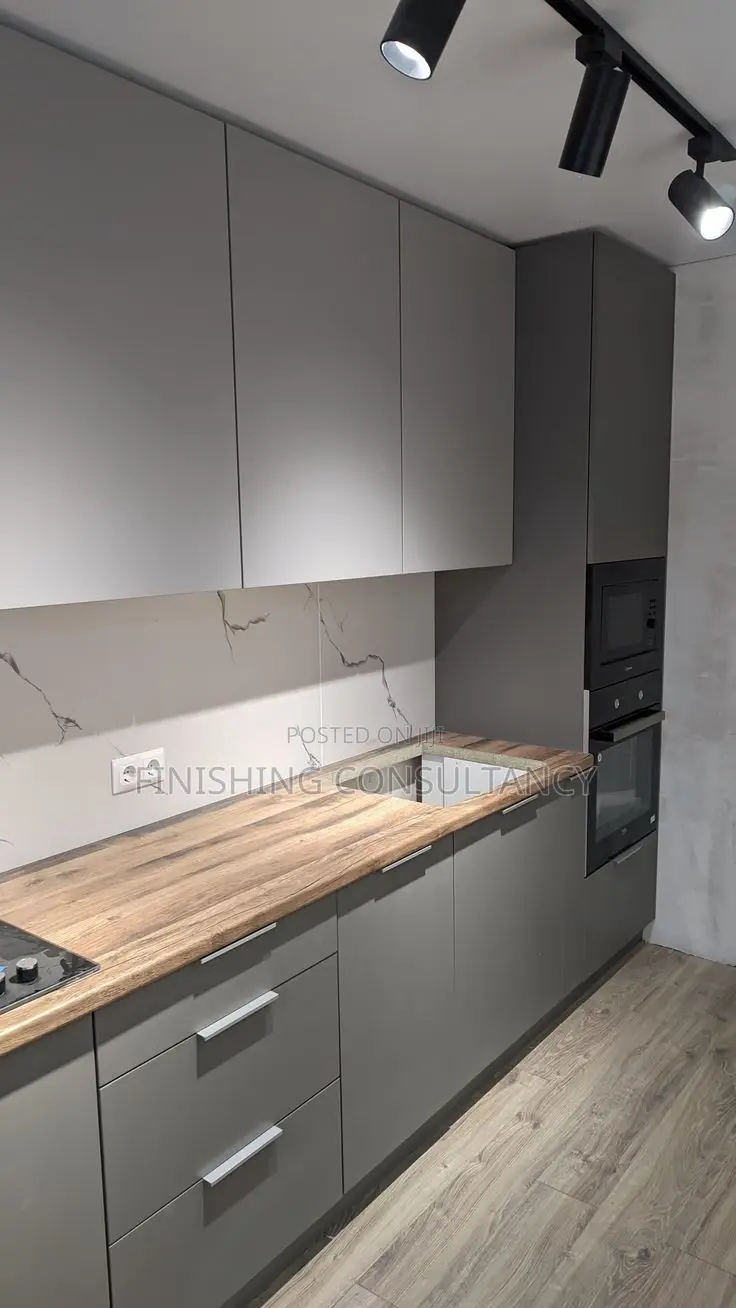 Beautiful and Strong Kitchen Cabinets