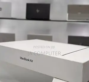 Photo - New Laptop Apple MacBook Air 2023 M2 8GB Apple M2 SSD 256GB