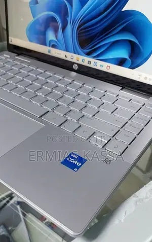 Photo - New Laptop HP Pavilion X360 13t 8GB Intel Core I7 SSD 512GB