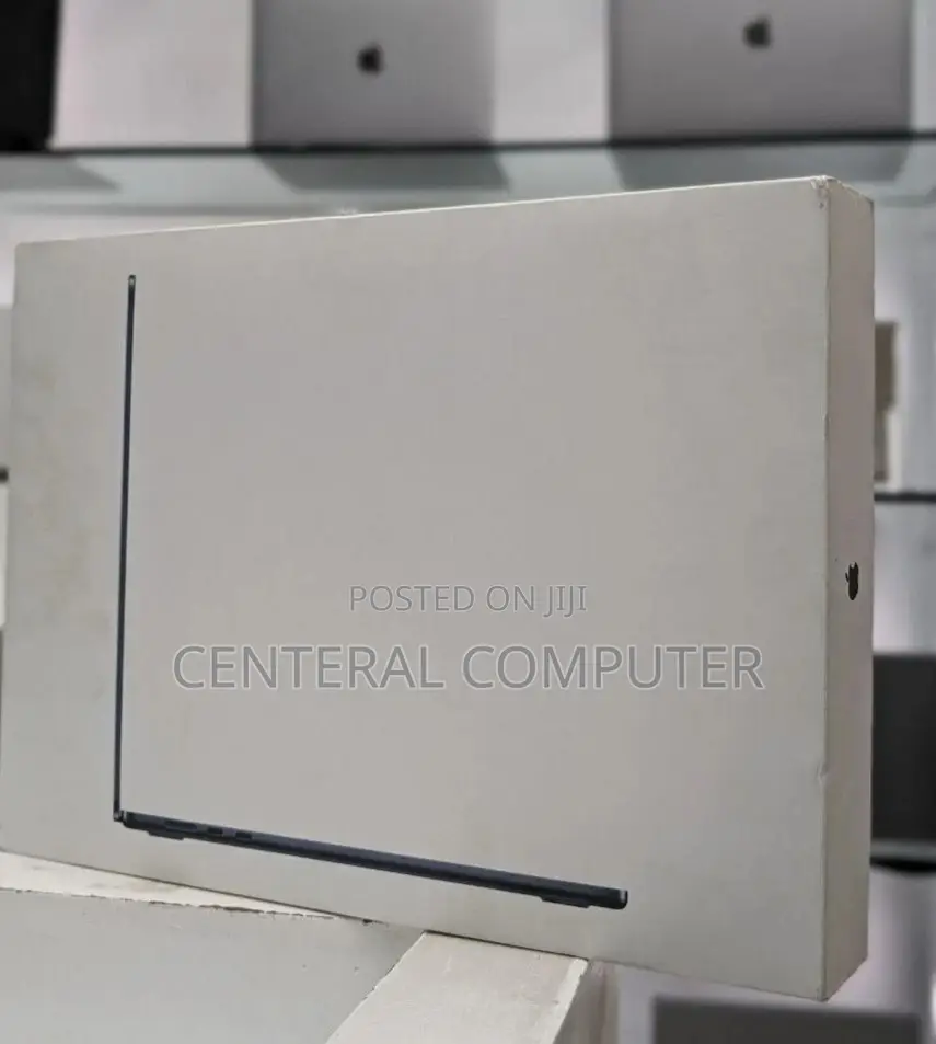 New Laptop Apple MacBook Air 2023 M2 16GB Apple M2 Ultra SSD 512GB