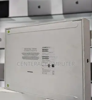 New Laptop Apple MacBook Air 2023 M2 16GB Apple M2 Ultra SSD 512GB