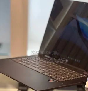 New Laptop HP 8GB Intel Core I5 SSD 256GB