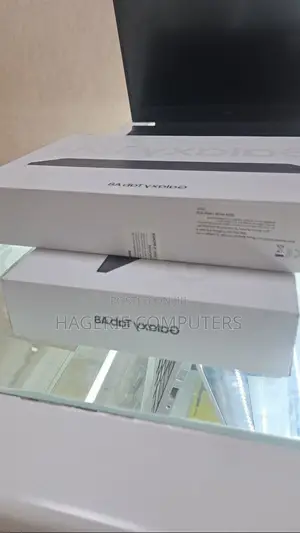 Photo - New Samsung Galaxy Tab A8 10.5 (2021) 64 GB Gray