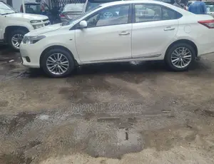 Toyota Yaris 2012 White